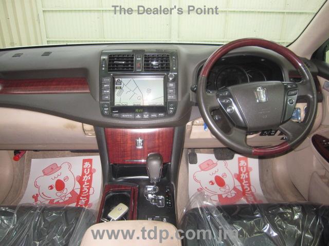 TOYOTA CROWN 2008 Image 2