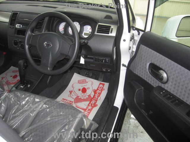 NISSAN TIIDA LATIO 2010 Image 8