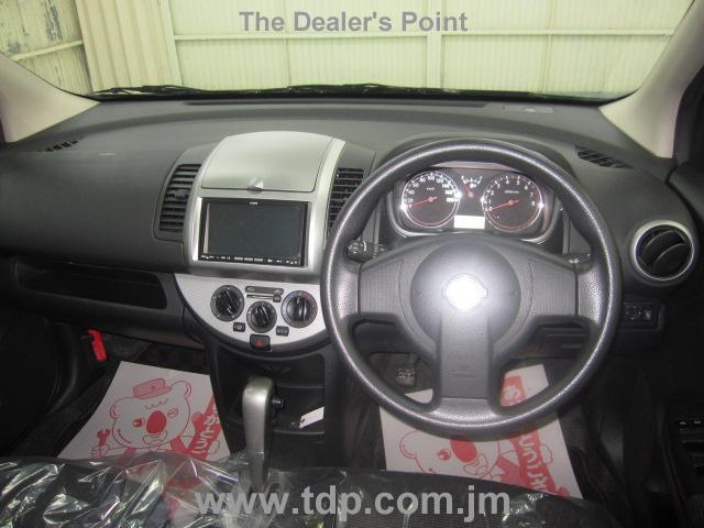 NISSAN NOTE 2008 Image 2