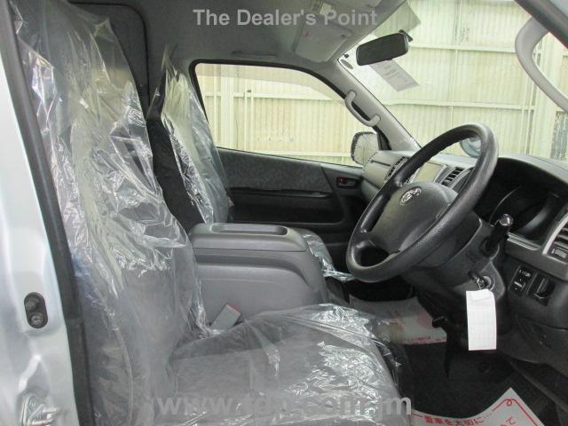 TOYOTA HIACE WAGON 2009 Image 6