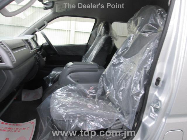 TOYOTA HIACE WAGON 2009 Image 8