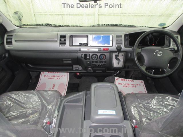 TOYOTA HIACE WAGON 2010 Image 2