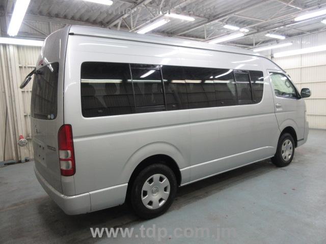 TOYOTA HIACE WAGON 2010 Image 3