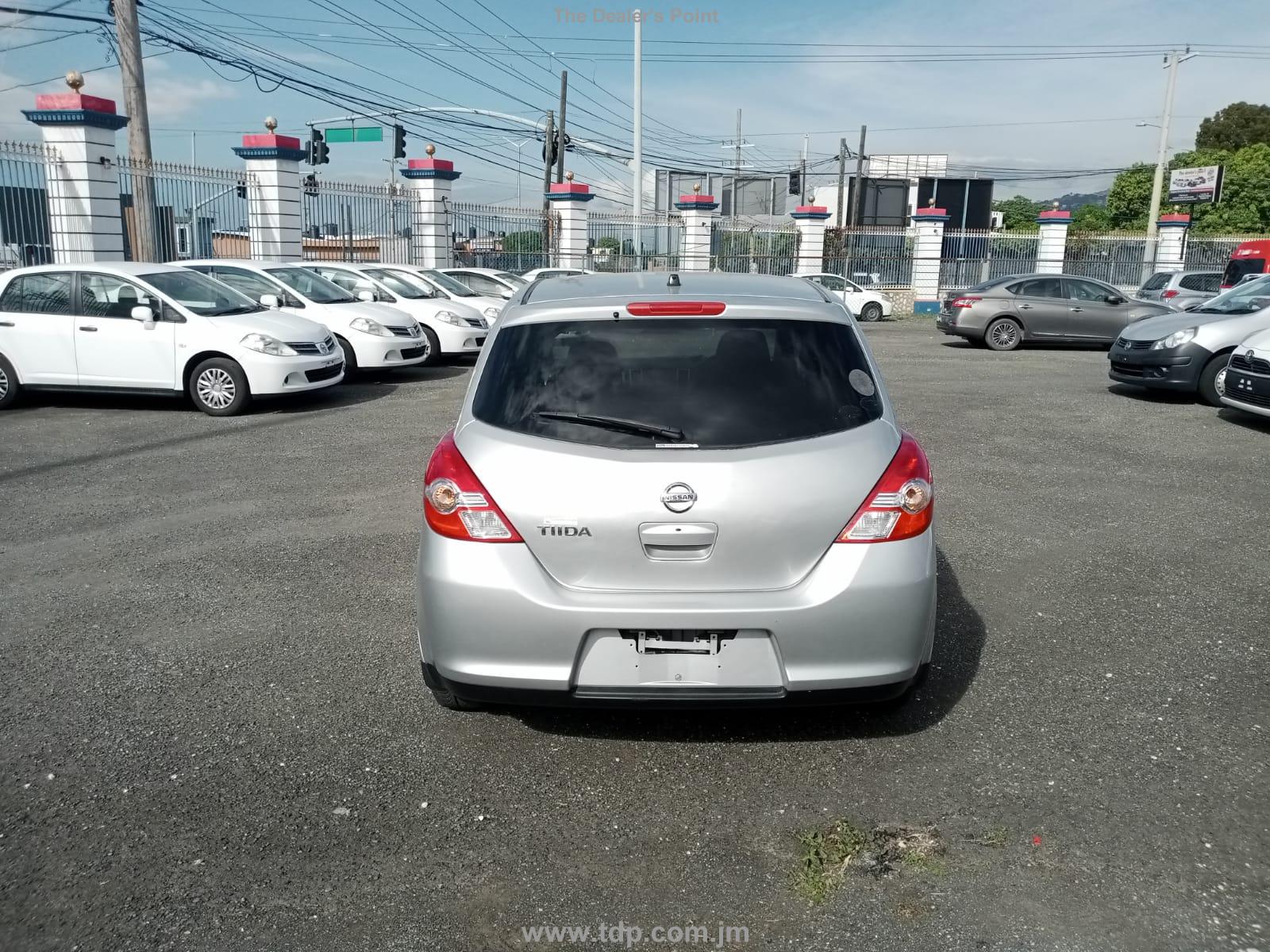 NISSAN TIIDA 2011 Image 37