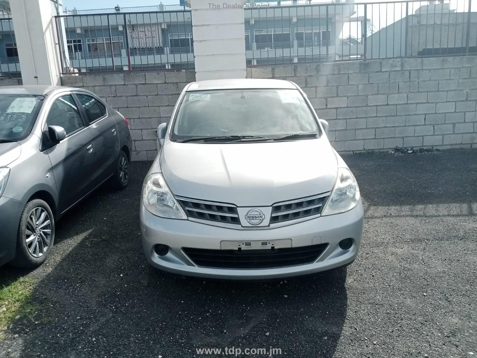 NISSAN TIIDA 2011 Image 38