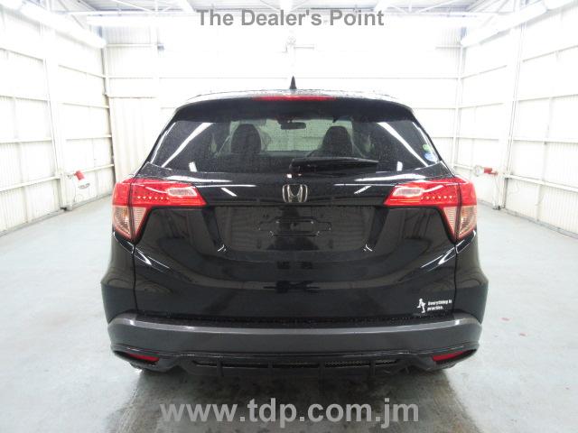 HONDA VEZEL 2015 Image 5