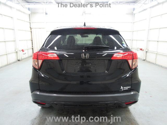 HONDA VEZEL 2015 Image 5