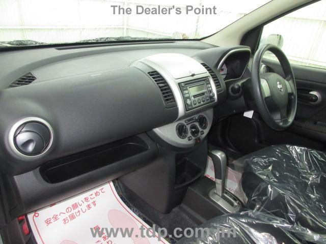 NISSAN NOTE 2011 Image 12