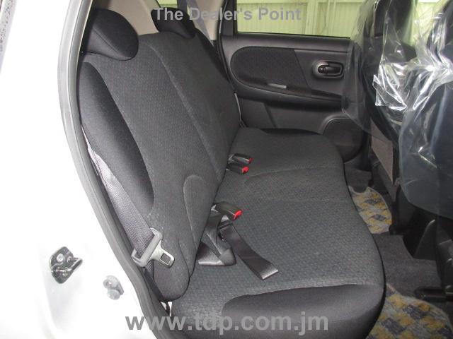 NISSAN NOTE 2011 Image 9