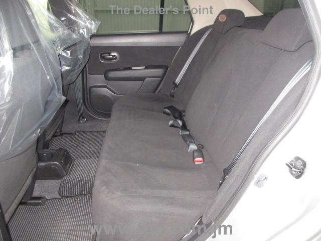 NISSAN TIIDA LATIO 2011 Image 11