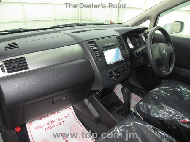 NISSAN TIIDA LATIO 2011 Image 12