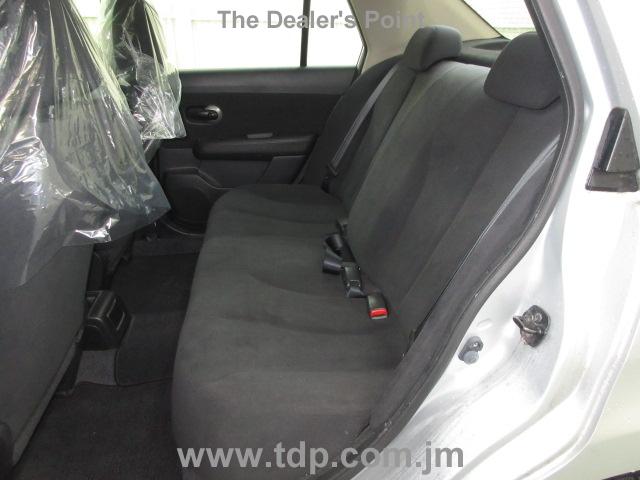 NISSAN TIIDA LATIO 2011 Image 12