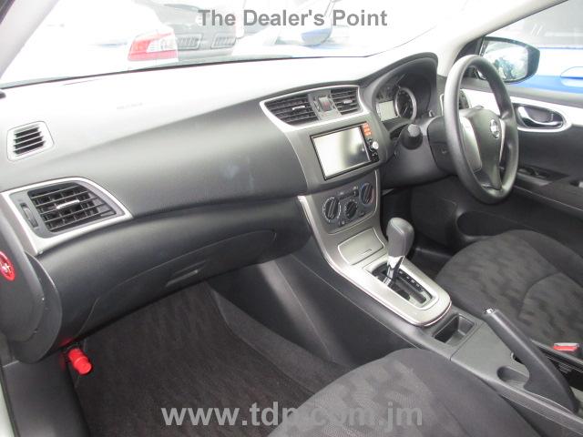 NISSAN SYLPHY 2013 Image 12