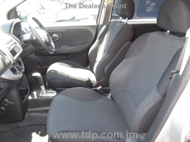 NISSAN NOTE 2011 Image 10