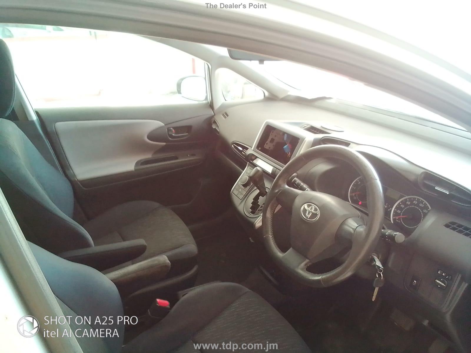 TOYOTA WISH 2011 Image 27