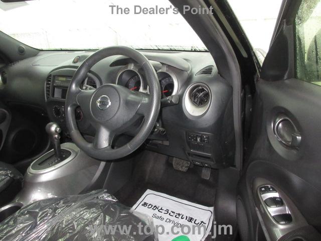 NISSAN JUKE 2012 Image 8