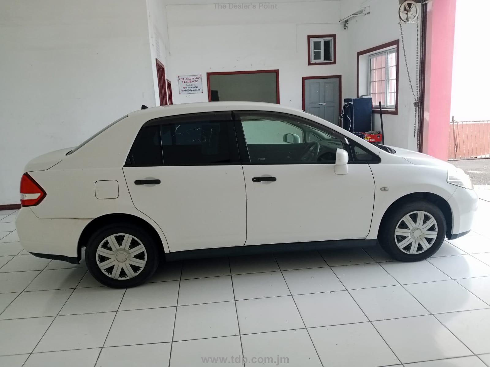 NISSAN TIIDA LATIO 2012 Image 21