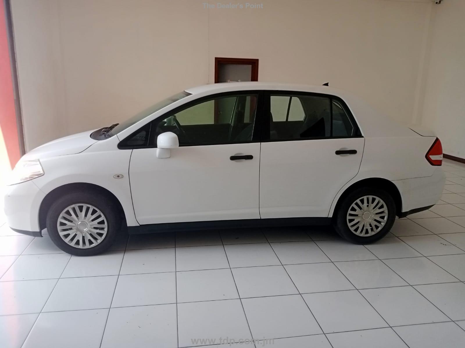 NISSAN TIIDA LATIO 2012 Image 4