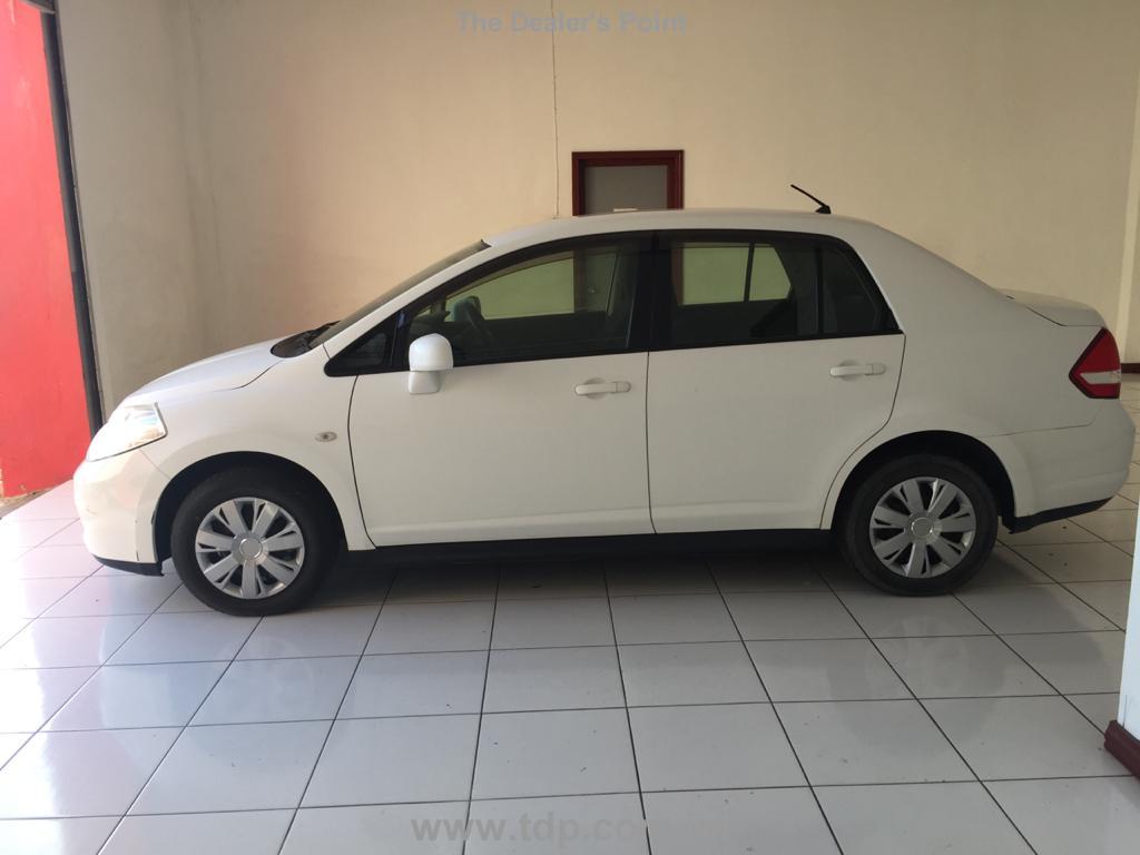 NISSAN TIIDA LATIO 2012 Image 1