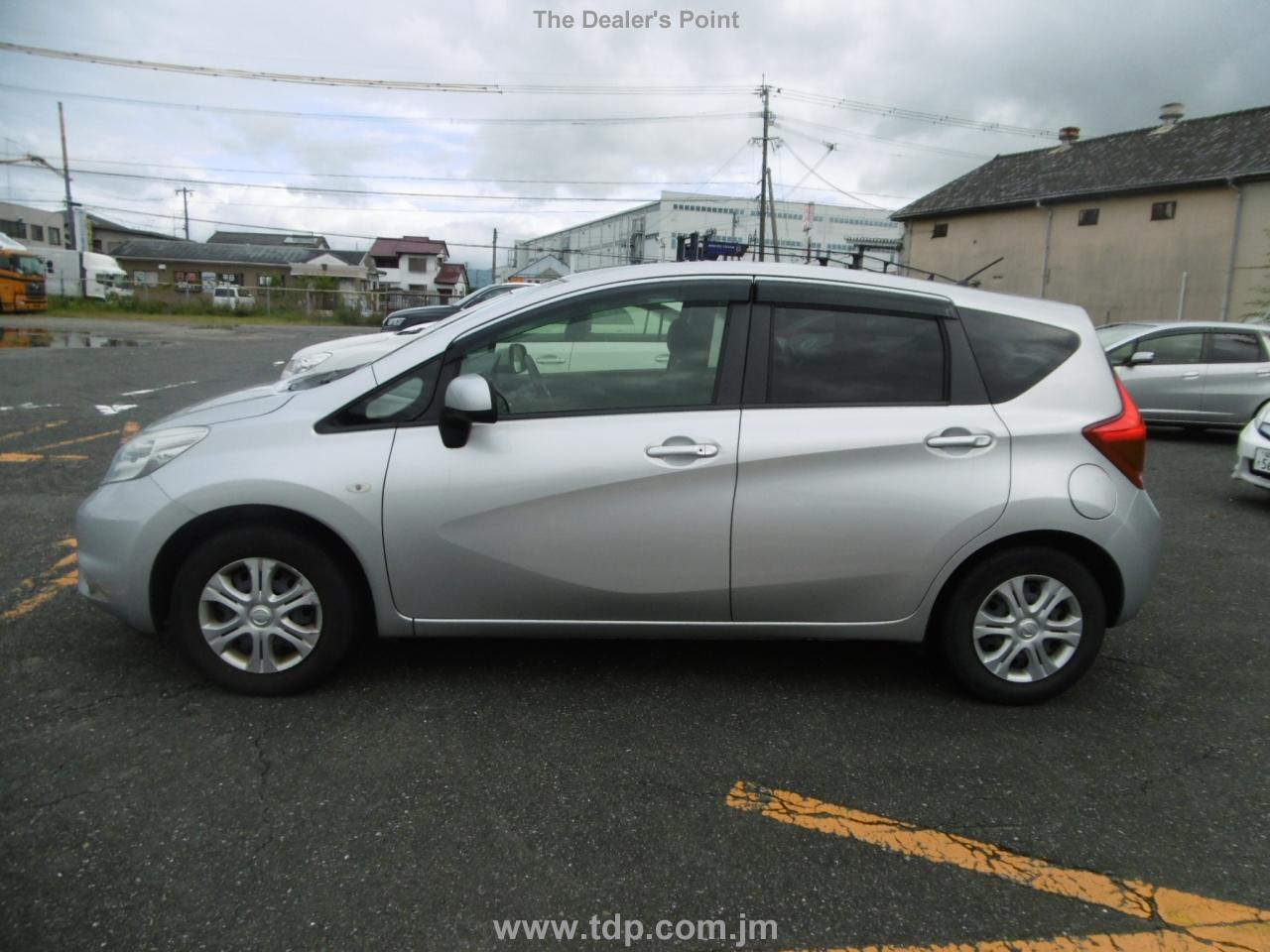 NISSAN NOTE 2012 Image 5