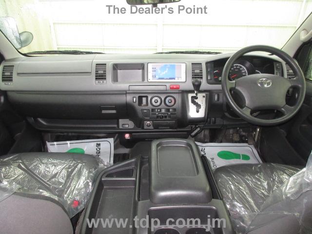 TOYOTA HIACE WAGON 2012 Image 2