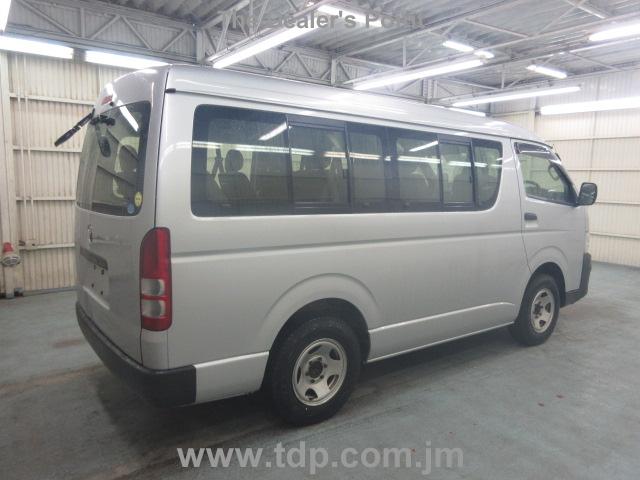 TOYOTA HIACE WAGON 2012 Image 3