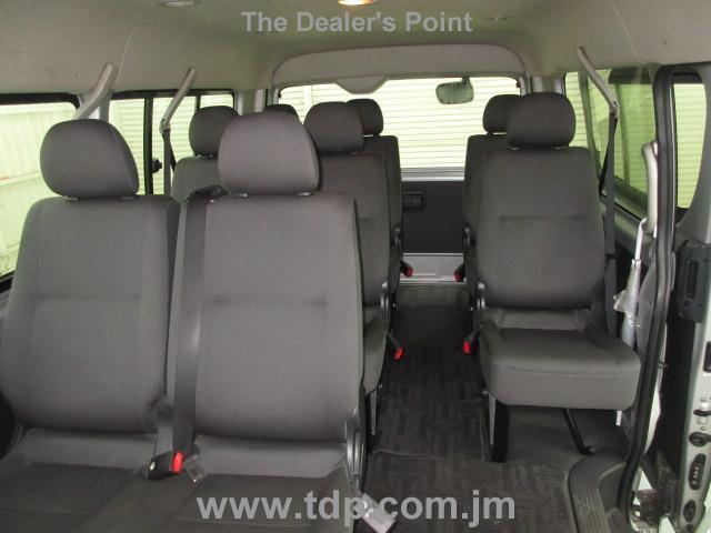 TOYOTA HIACE WAGON 2012 Image 10