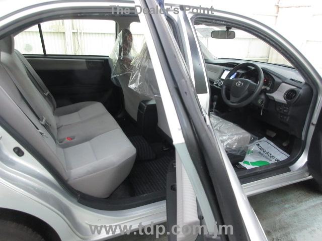 TOYOTA COROLLA AXIO 2013 Image 10