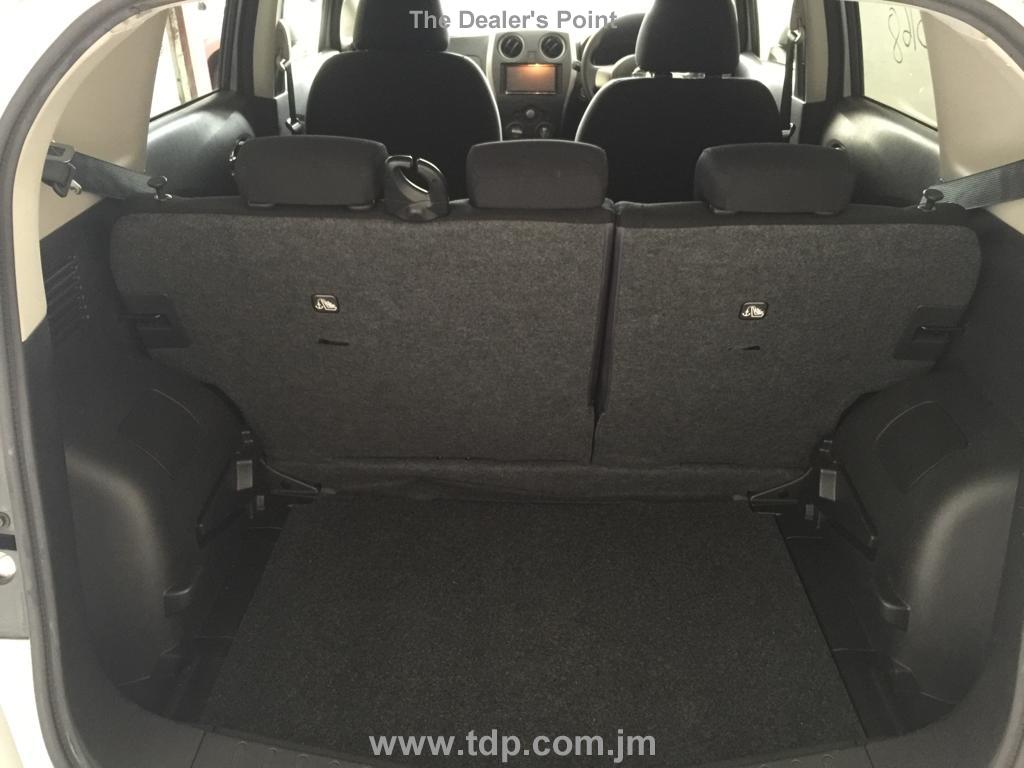 NISSAN NOTE 2014 Image 12
