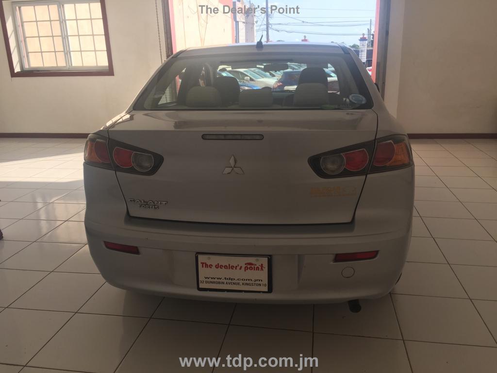 MITSUBISHI GALANT FORTIS 2013 Image 4