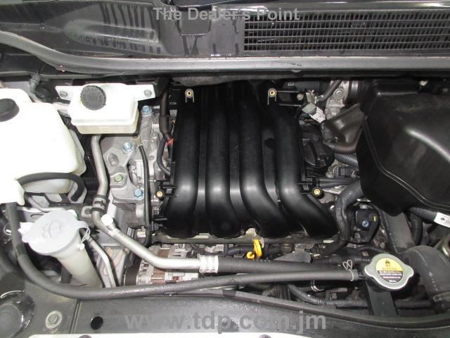 NISSAN SERENA 2012 Image 6