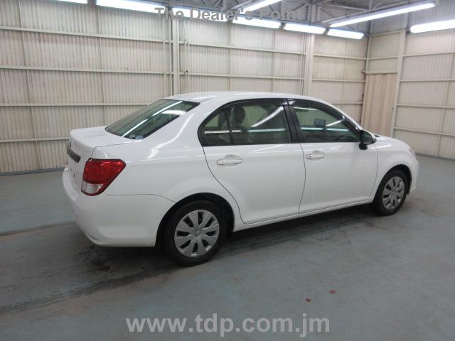 TOYOTA COROLLA AXIO 2013 Image 3