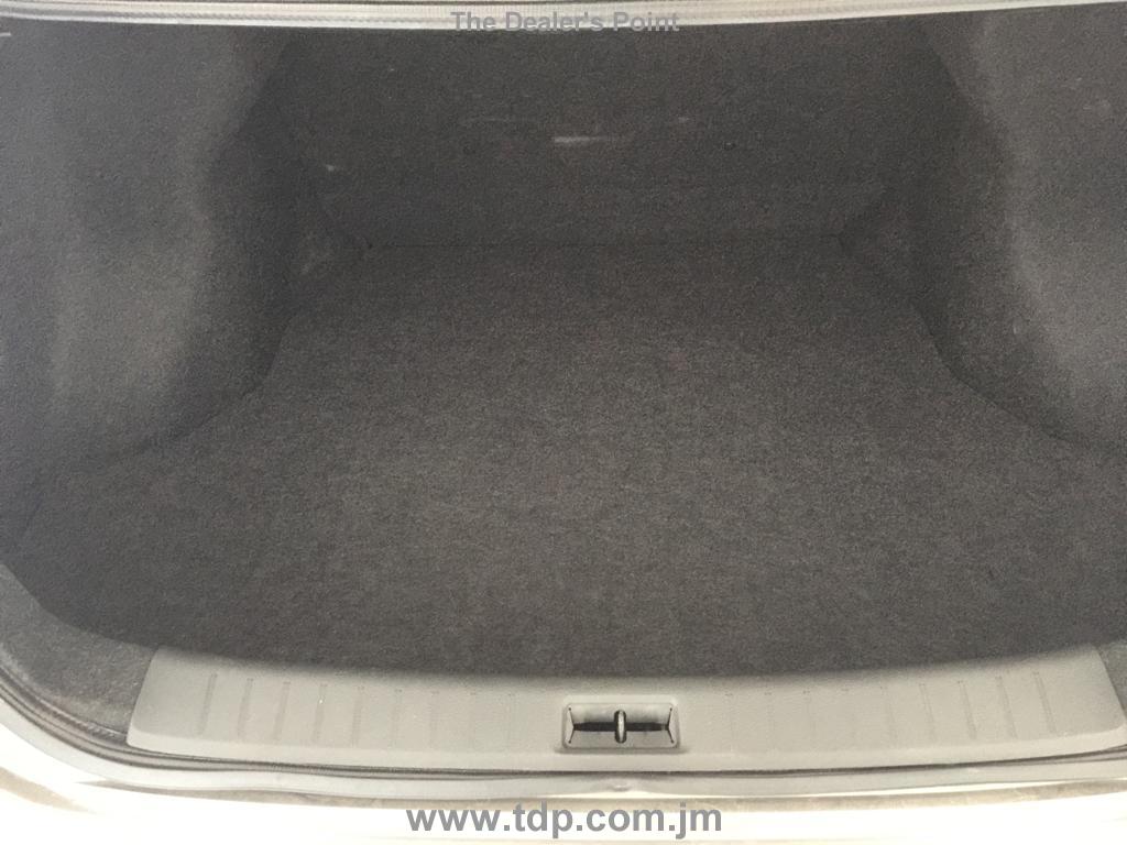 NISSAN SYLPHY 2015 Image 12
