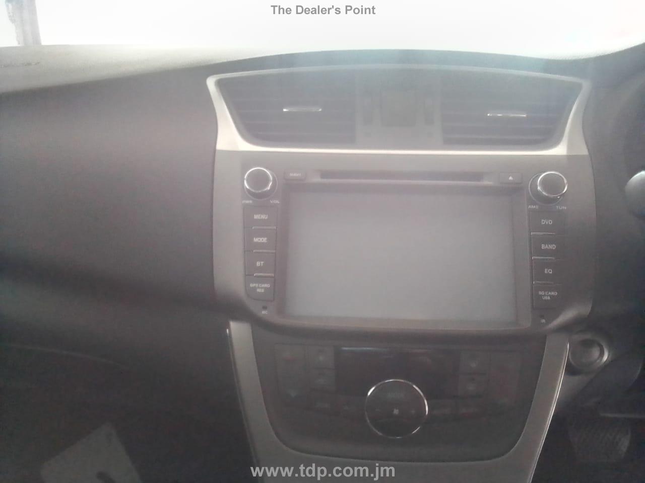 NISSAN SYLPHY 2015 Image 31