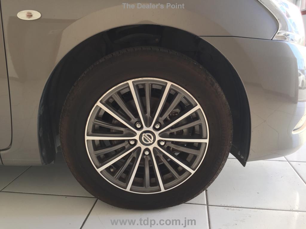 NISSAN SYLPHY 2015 Image 6