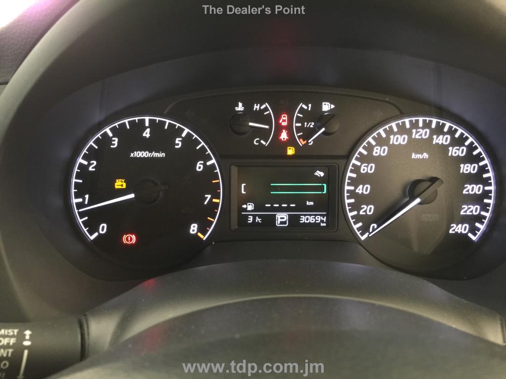 NISSAN SYLPHY 2015 Image 7