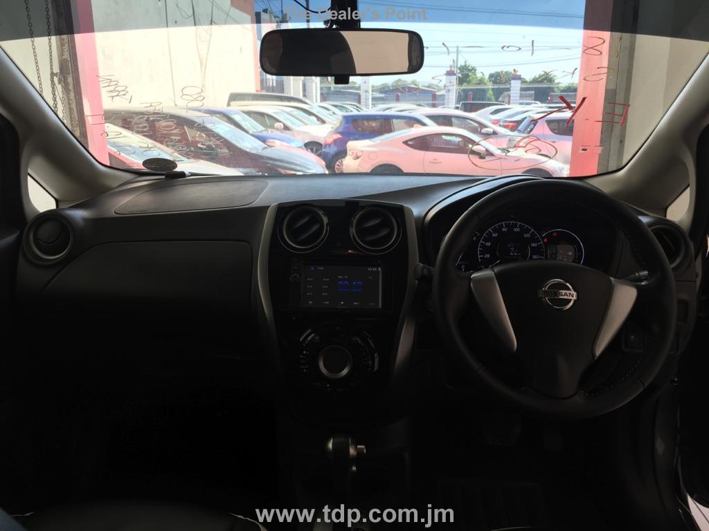 NISSAN NOTE 2015 Image 8