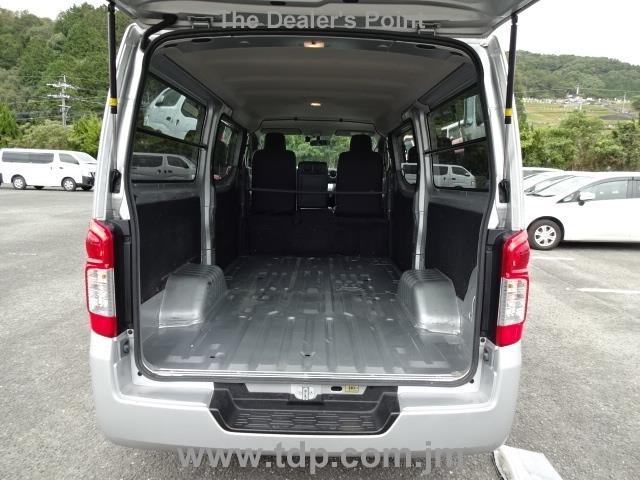 NISSAN NV350 CARAVAN 2015 Image 3