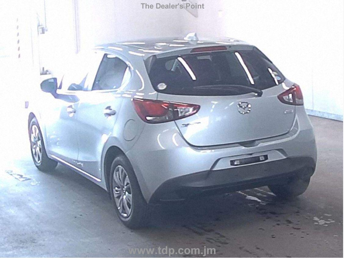 MAZDA DEMIO 2017 Image 2