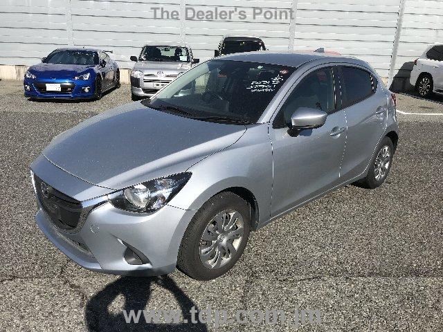 MAZDA DEMIO 2017 Image 21