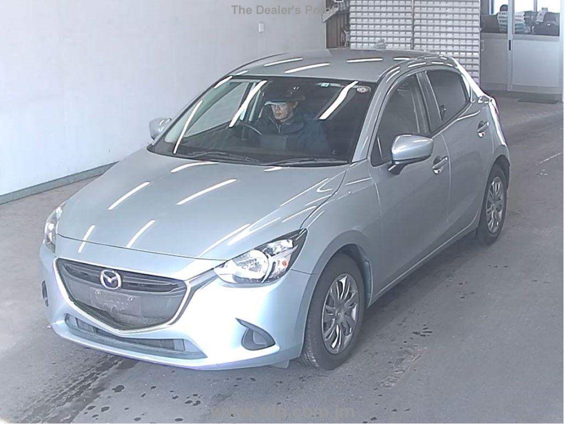 MAZDA DEMIO 2017 Image 4