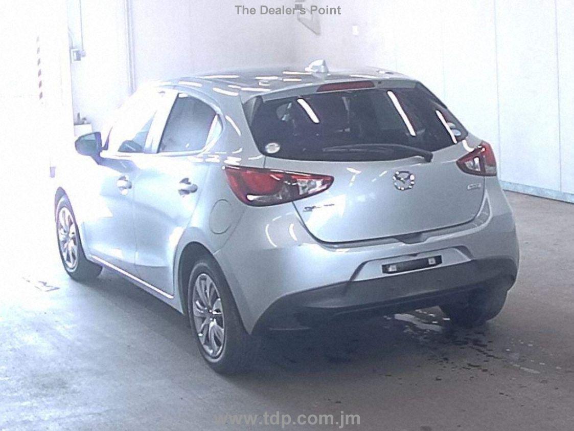 MAZDA DEMIO 2017 Image 2