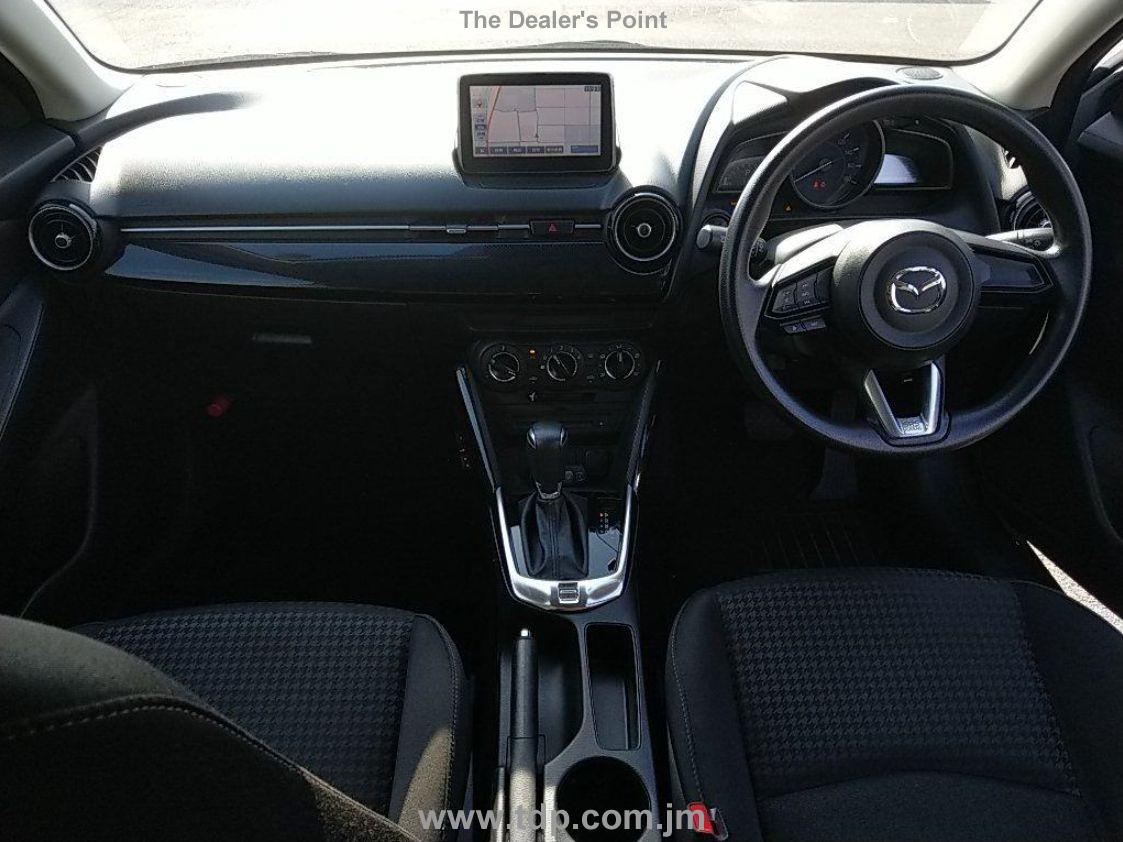 MAZDA DEMIO 2017 Image 3