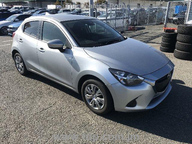 MAZDA DEMIO 2017 Image 22