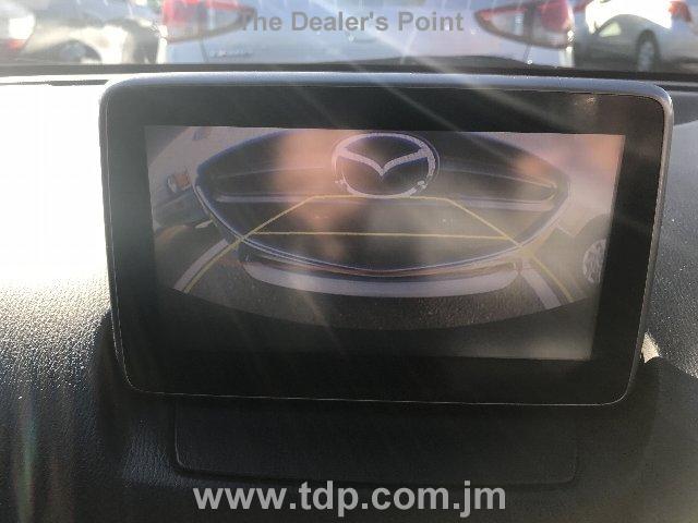 MAZDA DEMIO 2017 Image 7