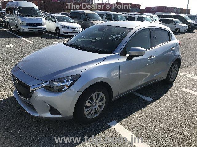 MAZDA DEMIO 2017 Image 21