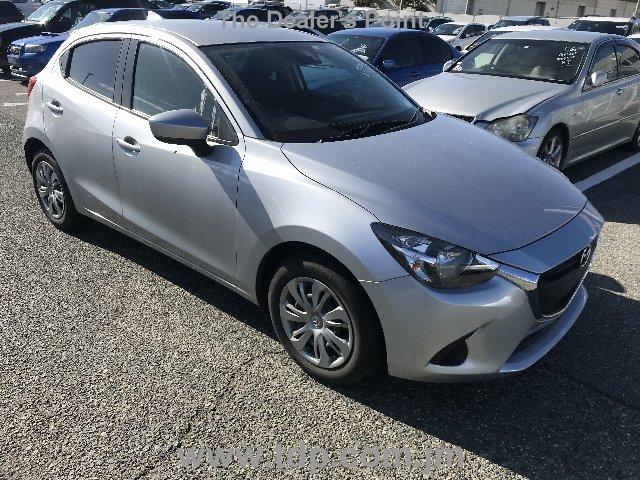 MAZDA DEMIO 2017 Image 22