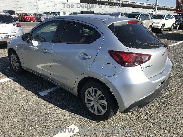 MAZDA DEMIO 2017 Image 23