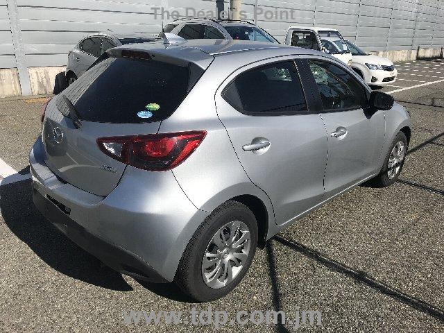 MAZDA DEMIO 2017 Image 20