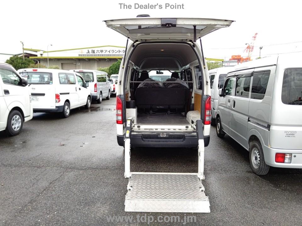 TOYOTA HIACE 2016 Image 20